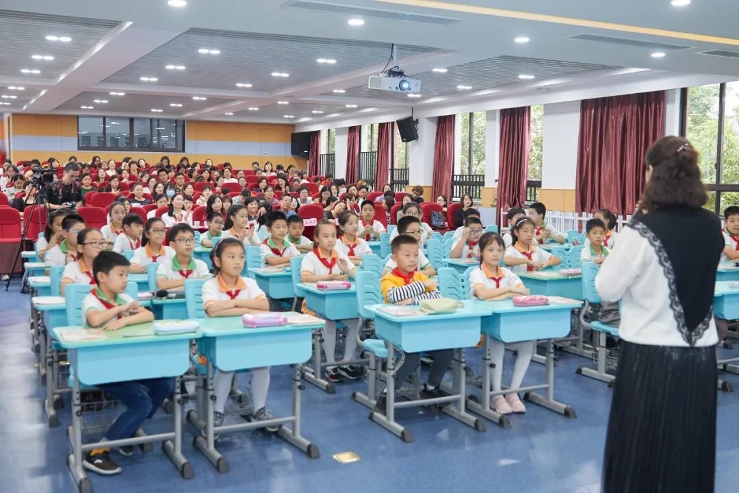 https://cnljyjt.wxlxjy.com/contents/sitefiles2029/10145143/images/19572865.jpg
