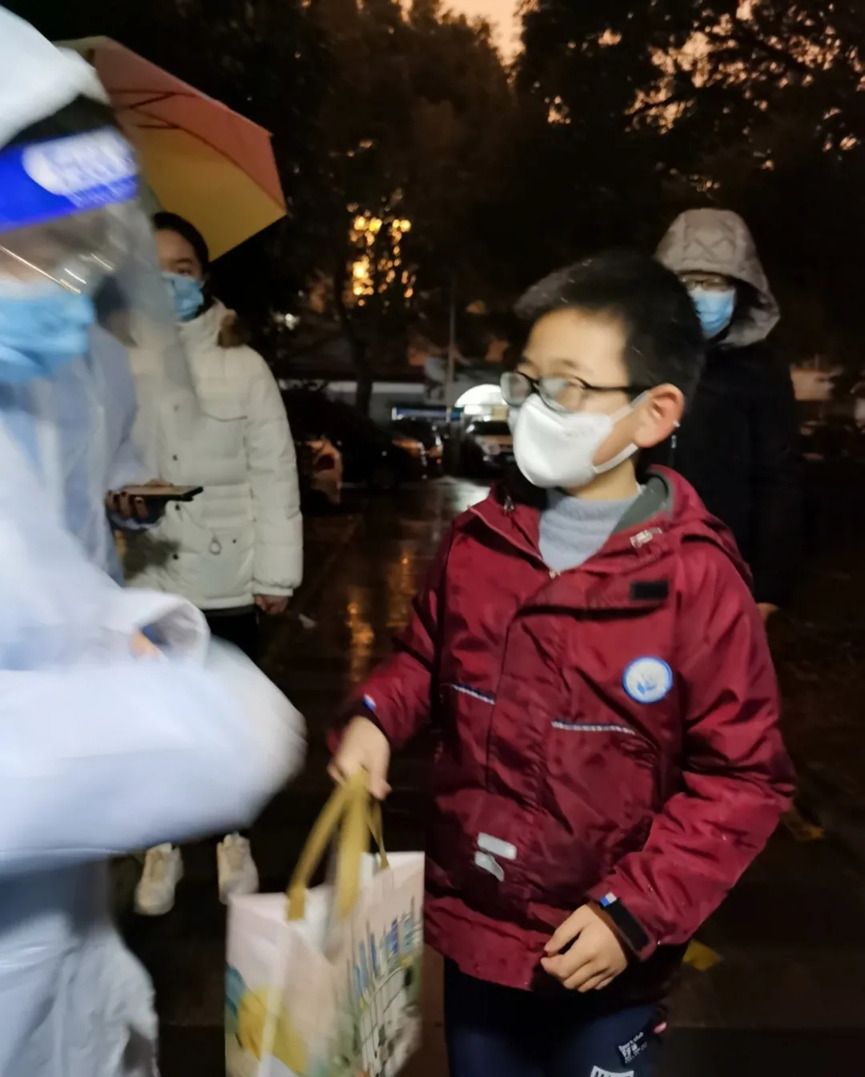 https://cnljyjt.wxlxjy.com/contents/sitefiles2029/10145143/images/28623185.png