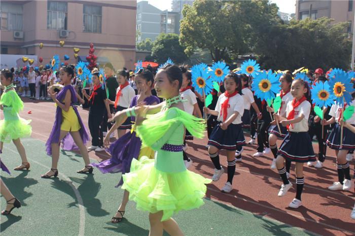 https://cnljyjt.wxlxjy.com/contents/sitefiles2029/10145143/images/7918781.jpeg