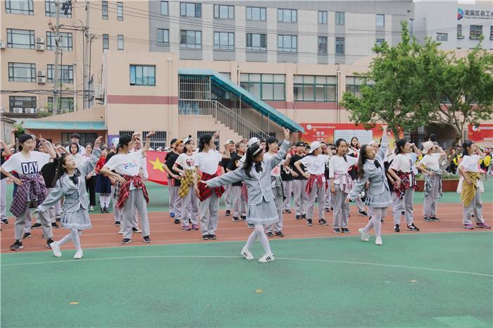 https://cnljyjt.wxlxjy.com/contents/sitefiles2029/10145143/images/7918851.jpeg